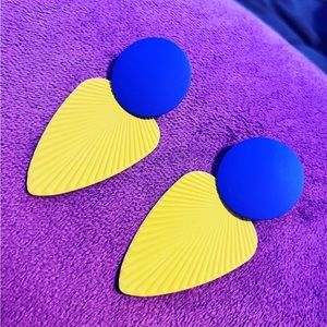 New! Leaf Drop Earrings